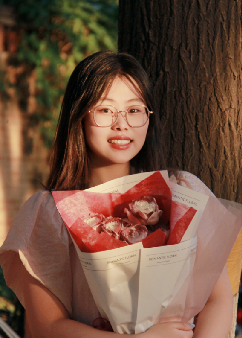 杨馨妍.png