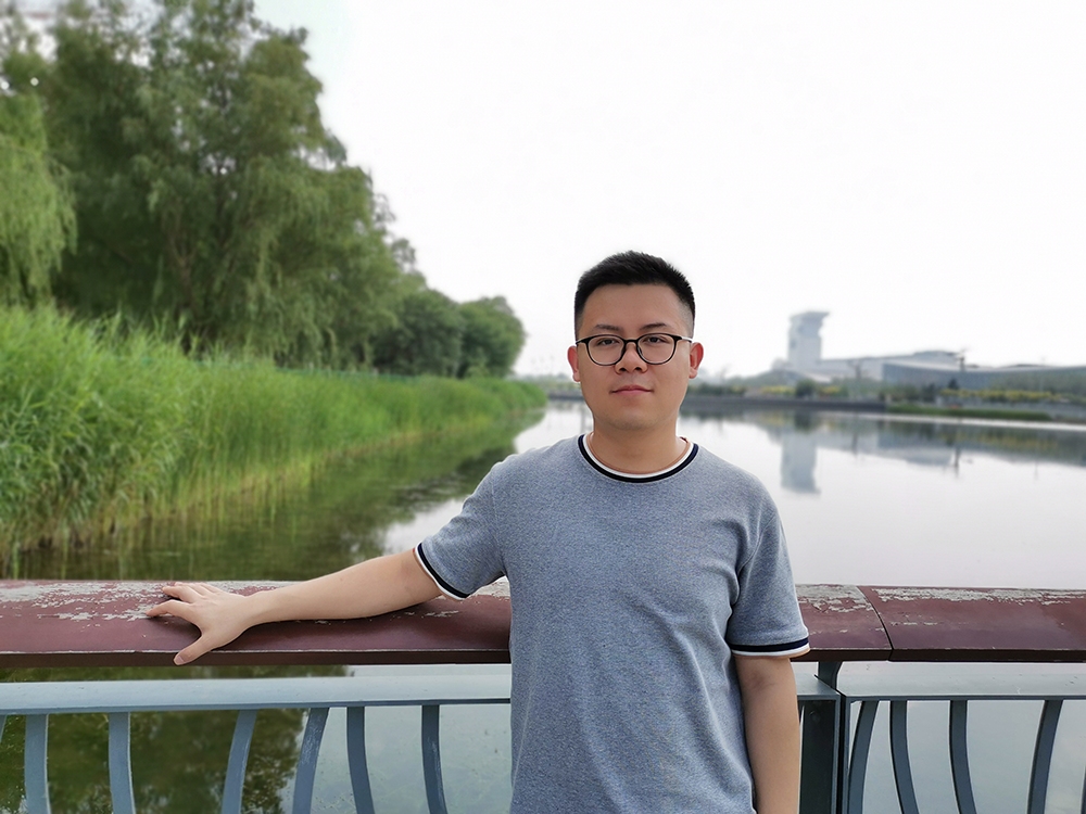李京超