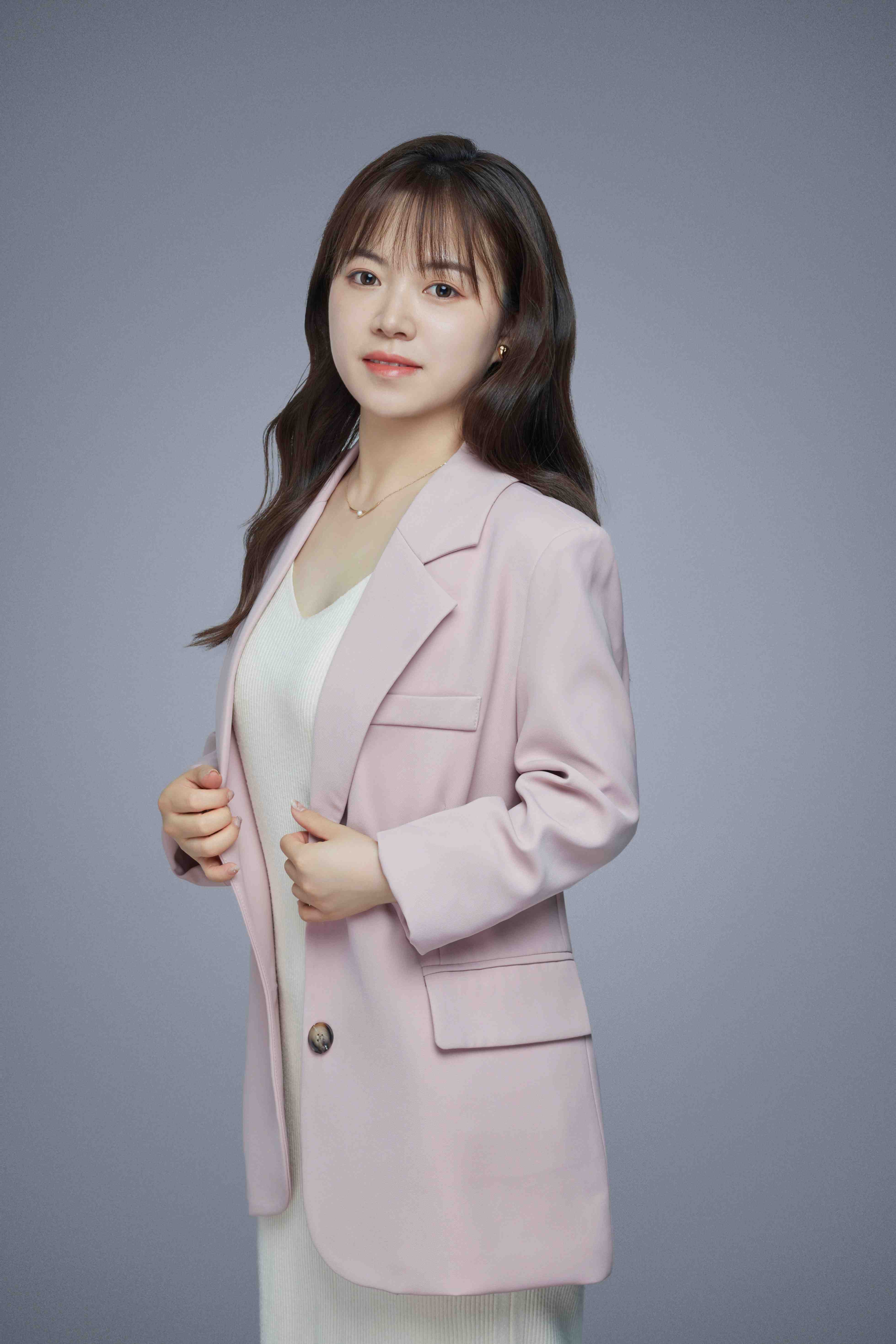 吴丹妮.jpg