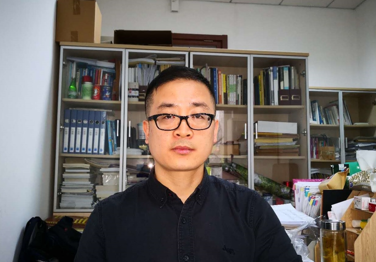 李晓刚