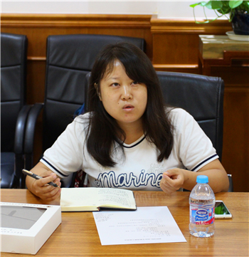 刘佳
